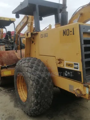 Cat Single Drum Compact Roller Cs-563 (15 To)