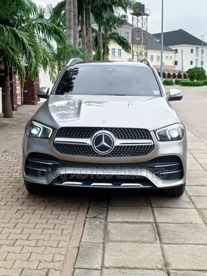 Mercedes-Benz GLE-Class 2020 Maroon