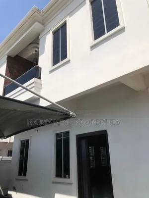 Furnished 4bdrm Duplex in Chevron for rent