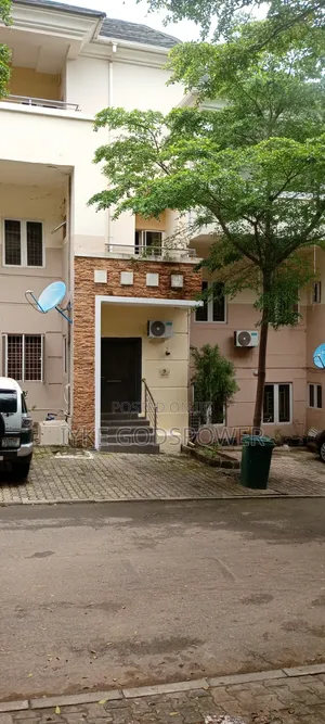 4bdrm Townhouse / Terrace in Carter Court, Gudu for rent