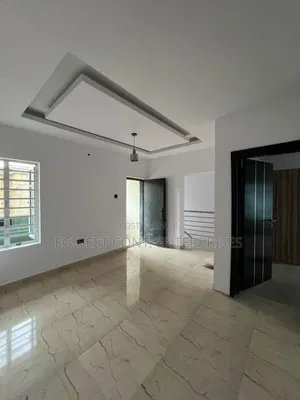 3bdrm Block of Flats in Blenco Estates, Sangotedo for rent