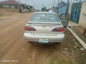 Toyota Corolla 2002 Silver