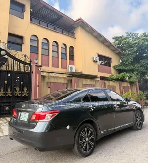 Lexus ES 350 2010 Black