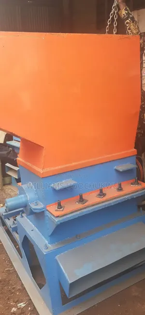 Plastic Crushing Machine for Sale