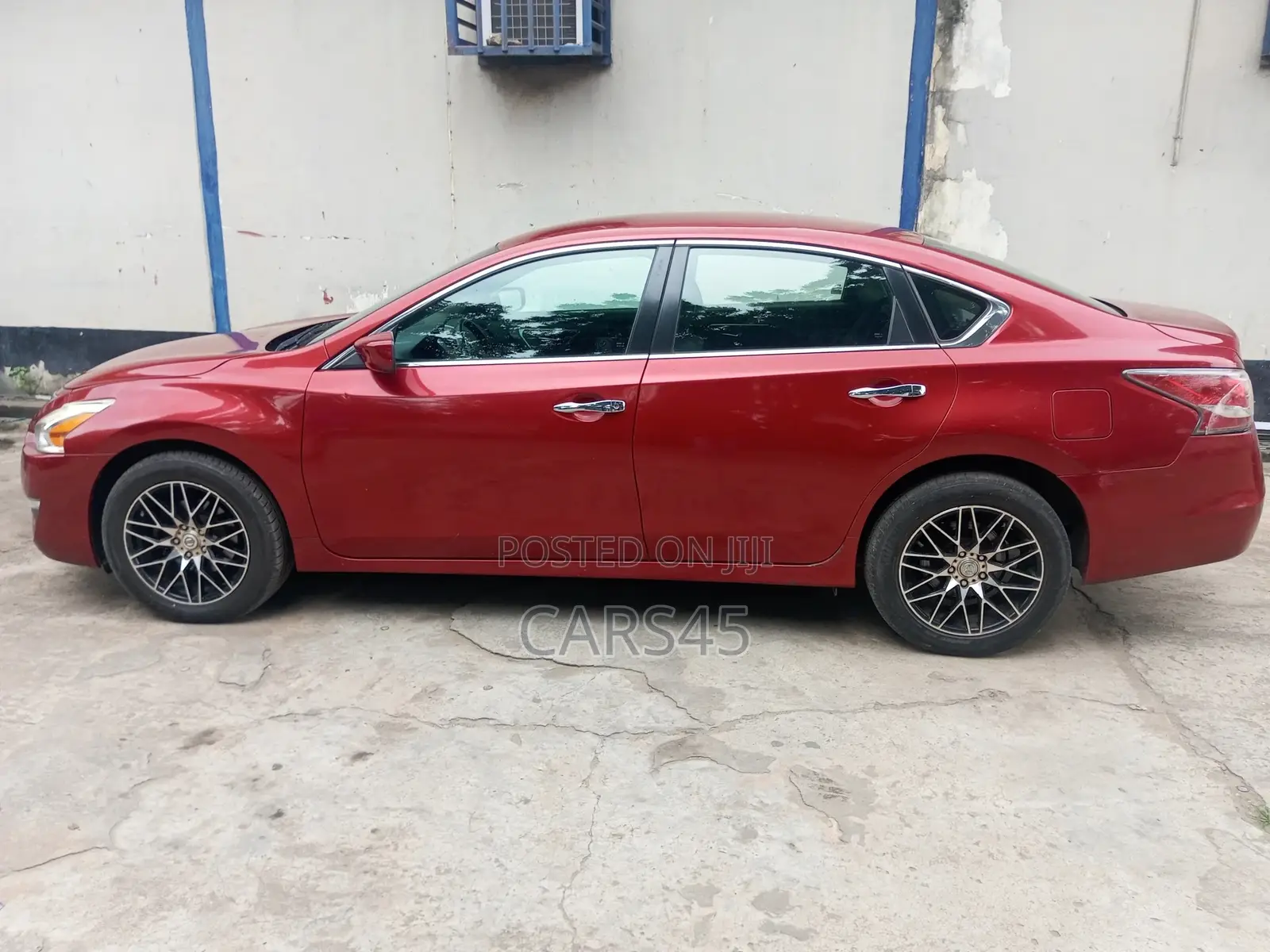 Nissan Altima 2015 Red