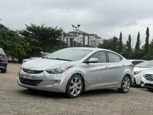 Hyundai Elantra 2013 Silver
