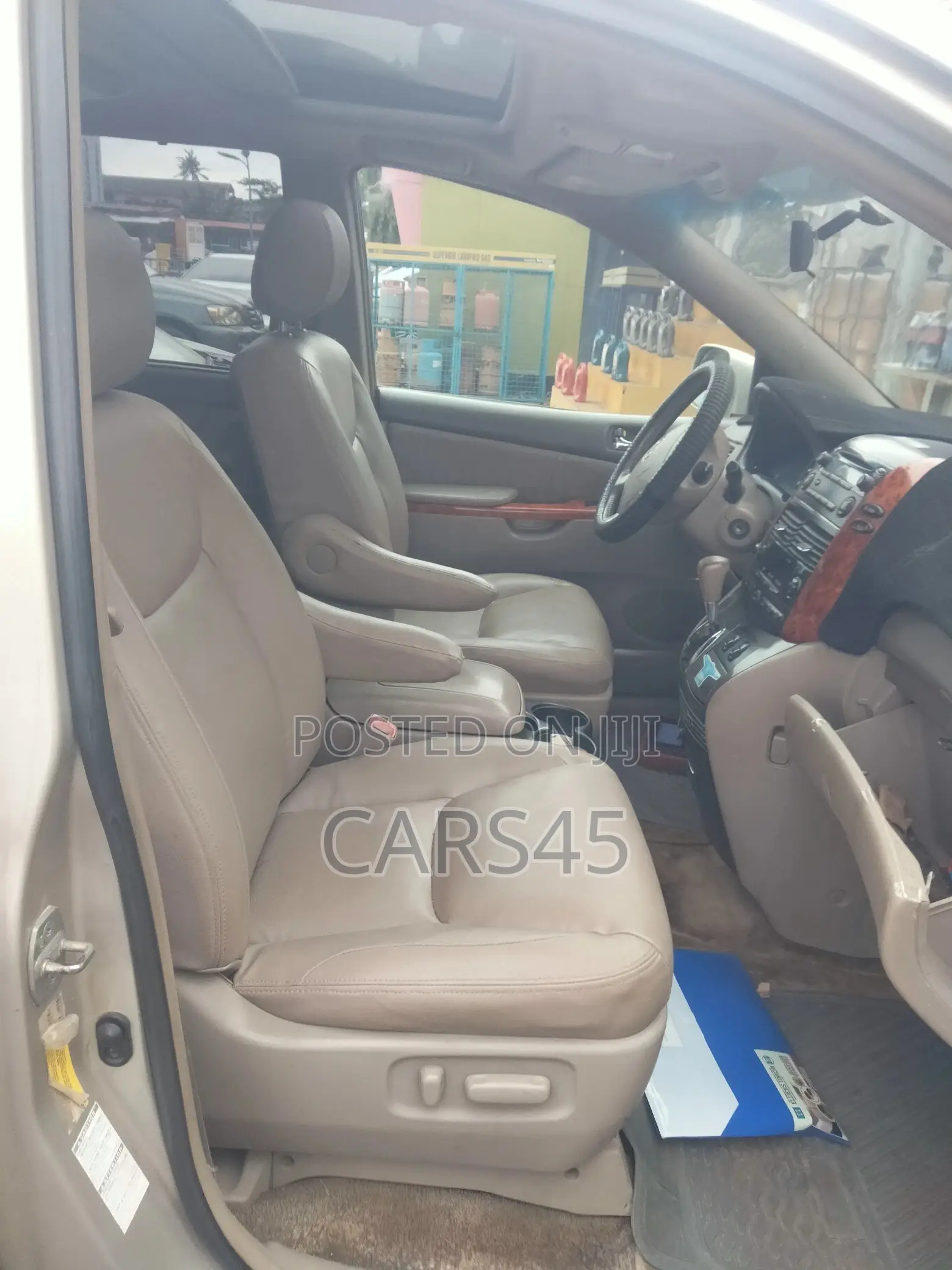 Toyota Sienna 2007 Gold