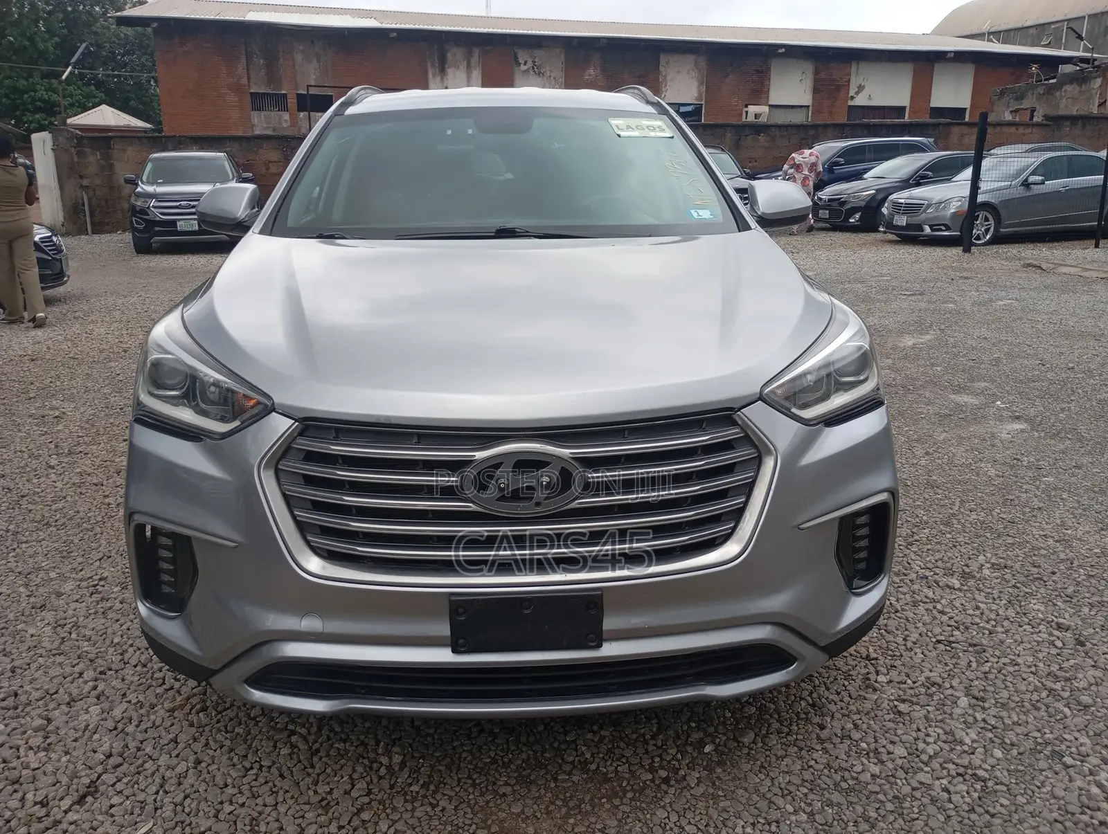 Hyundai Santa Fe 2017 Silver