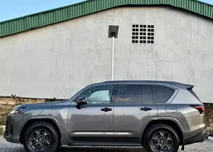 Lexus LX 600 2024 Gray