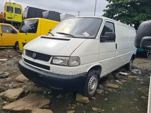 Volkswagen Transporter 2005 White