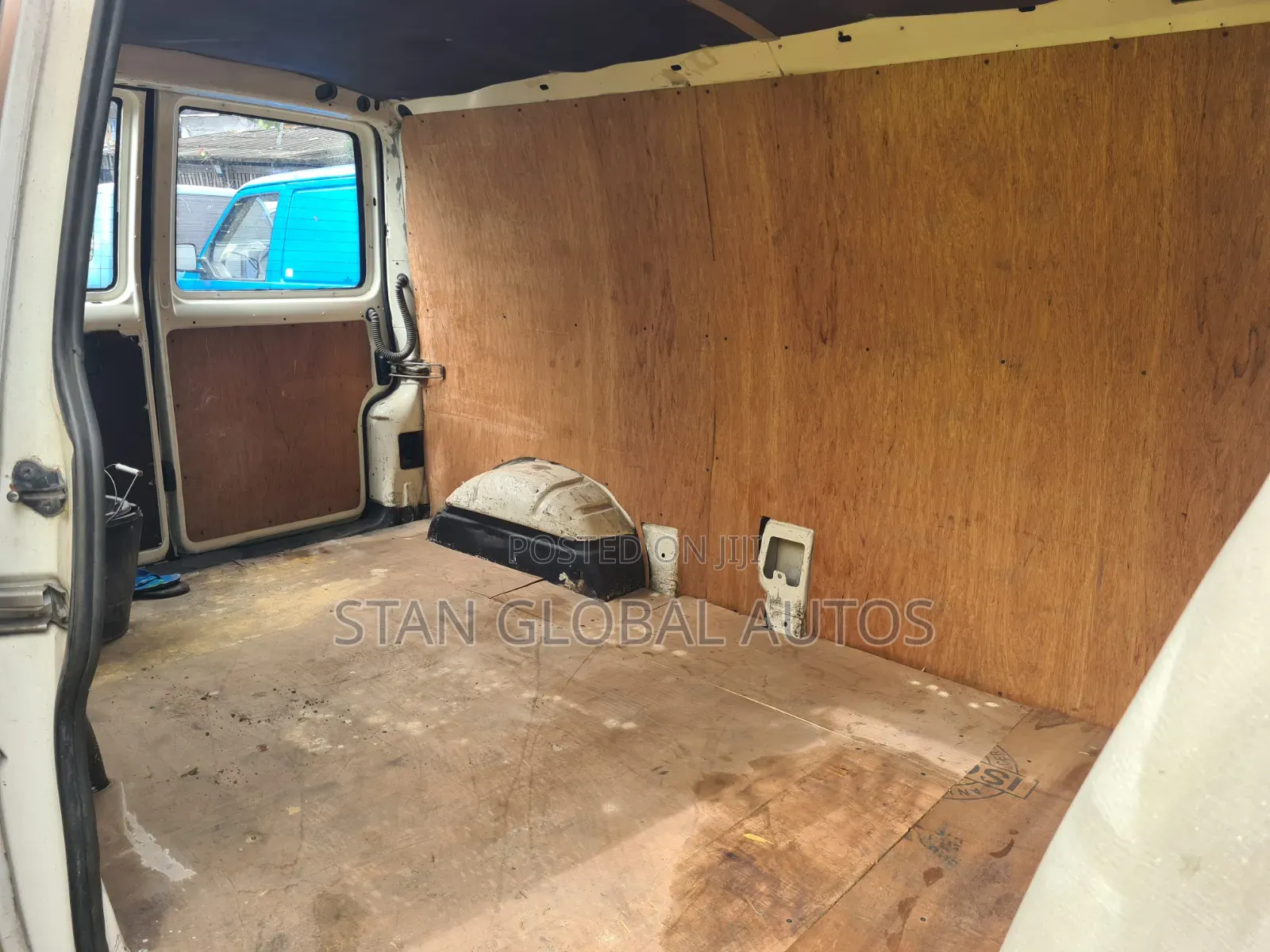 Volkswagen Transporter 2005 White