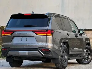Lexus LX 600 2024 Gray