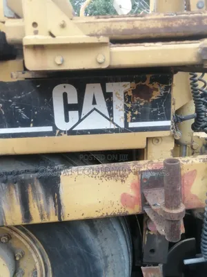Cat Asphalt Paver