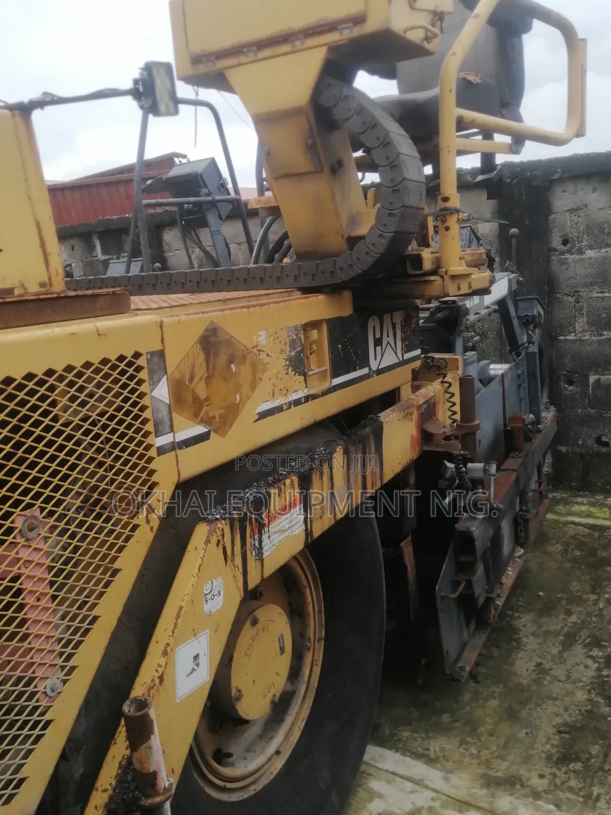 Cat Asphalt Paver