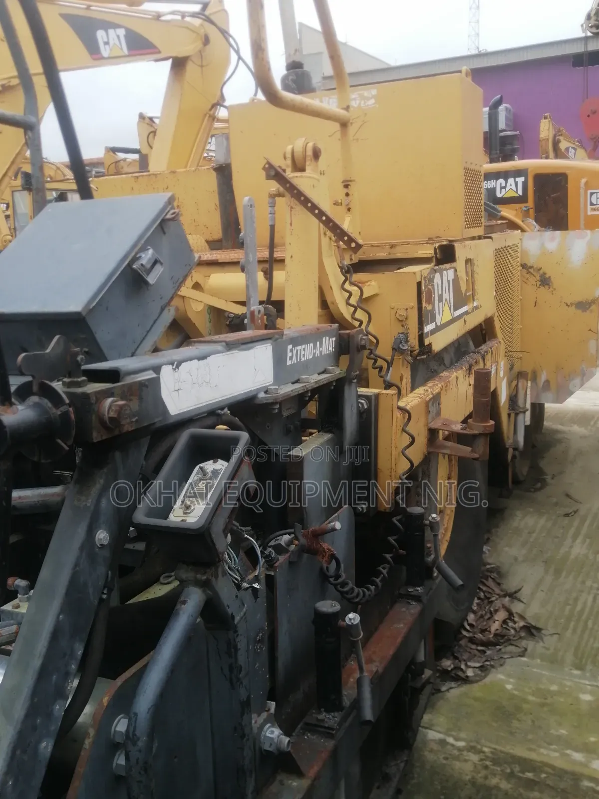 Cat Asphalt Paver