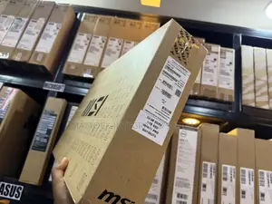 New Laptop MSI Cyborg 15 32GB Intel Core 7 SSD 1T