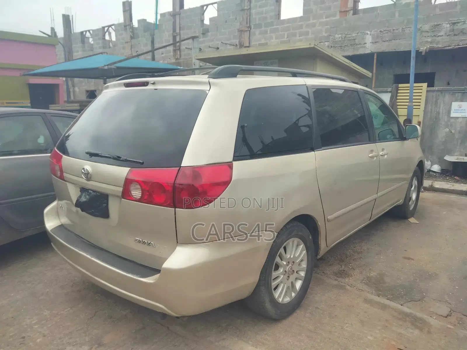 Toyota Sienna 2007 Gold