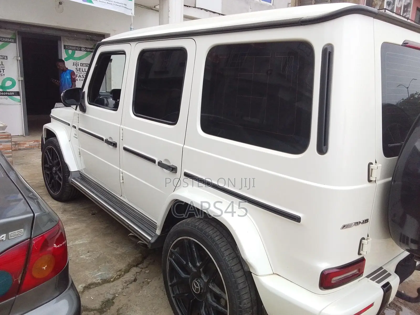 Mercedes-Benz G-Class 2019 White