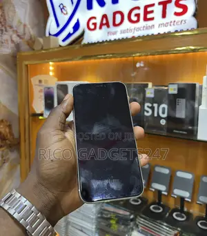 Apple iPhone XR 64 GB White