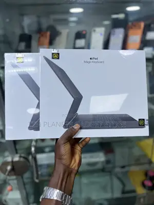 Brand New 12.9” iPad Pro Magic Keyboard Non Active