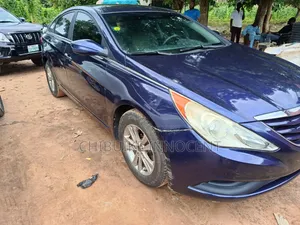 Hyundai Sonata 2012