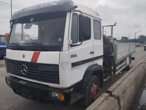 Mercedes Truck 1320