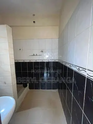 3bdrm Apartment in Chevron for sale