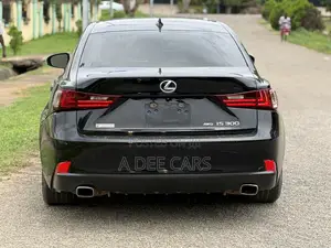 Lexus IS 300h 4WD 2015 Black