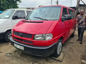 Volkswagen Transporter 2005 Red