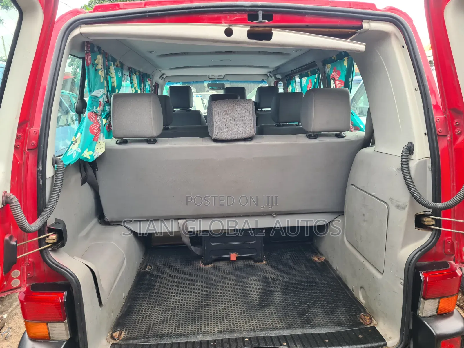 Volkswagen Transporter 2005 Red