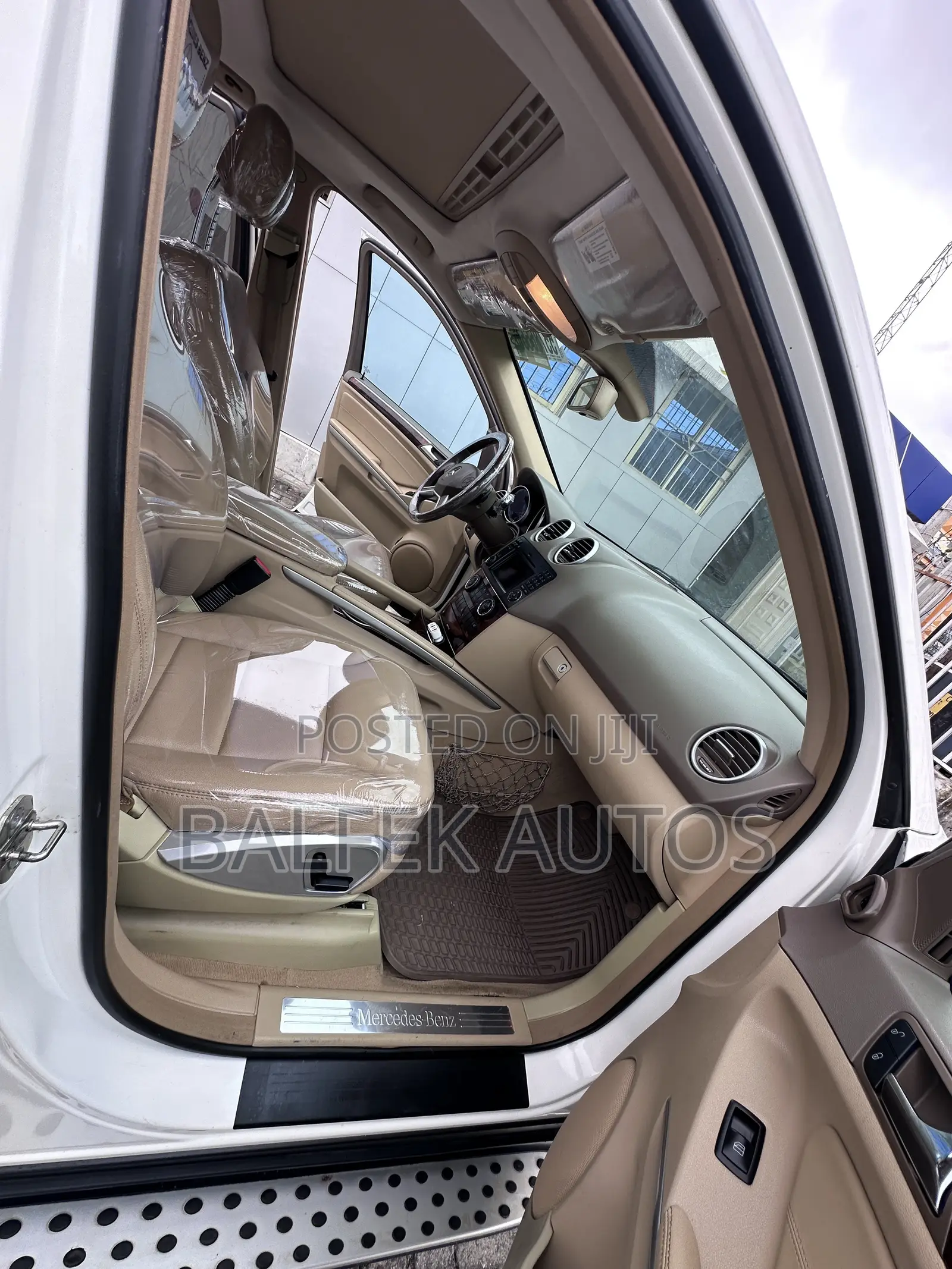 Mercedes-Benz M Class 2011 White
