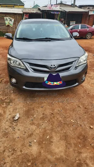 Toyota Corolla 2012 Gray
