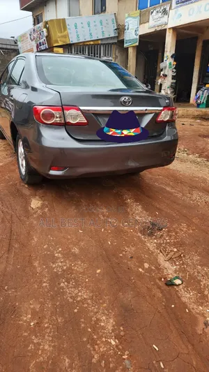 Toyota Corolla 2012 Gray