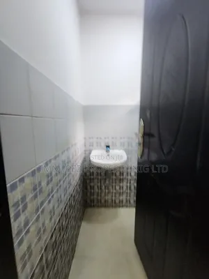 Mini Flat in Lekki Phase 1 for rent
