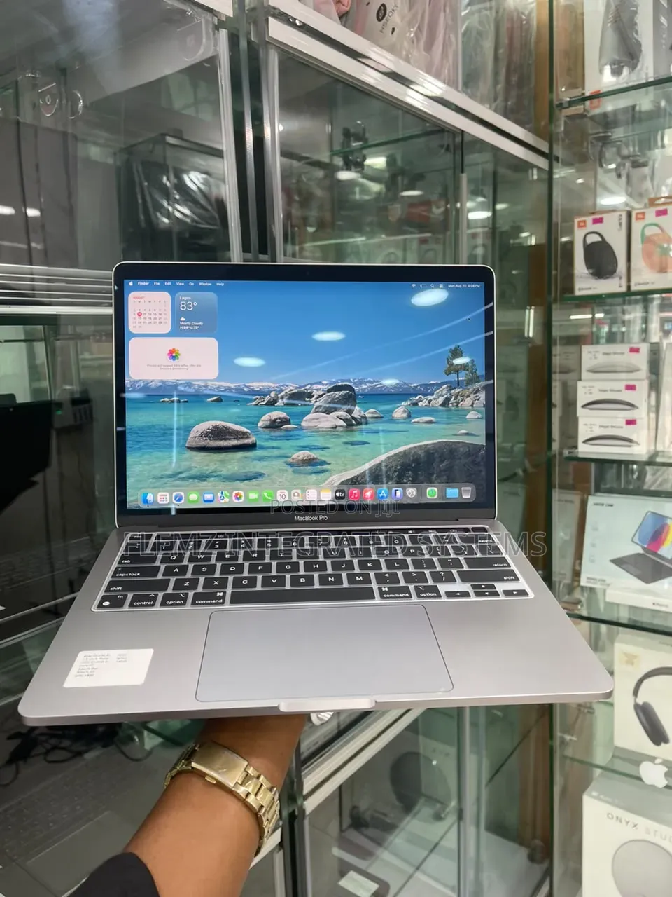 Laptop Apple MacBook Pro 2020 16GB Intel Core i7 SSD 512GB
