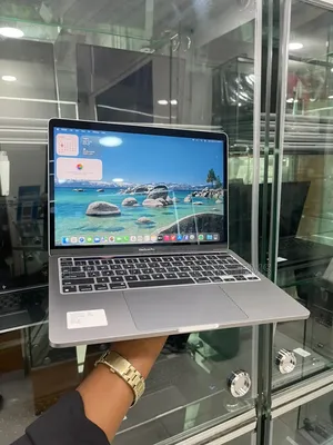 Laptop Apple MacBook Pro 2020 16GB Intel Core i7 SSD 512GB