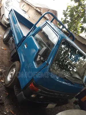 Toyota Dyna 150 Blue With Normal Bucket 3y Engine Petrol
