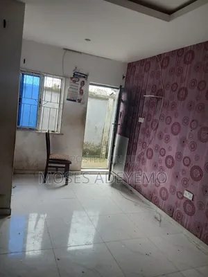 Mini Flat in Arobaba, Unity, Pipeline for rent