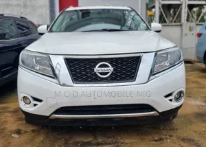 Nissan Pathfinder 2014 White