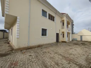 5bdrm Duplex in Area 1 for rent