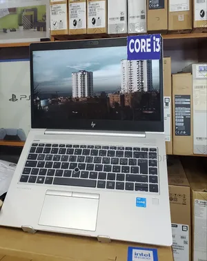 New Laptop HP EliteBook 735 8GB Intel Core i3 SSD 256GB