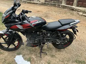 New Bajaj Pulsar 220 F 2019 Black