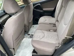 Toyota RAV4 2007 Gold