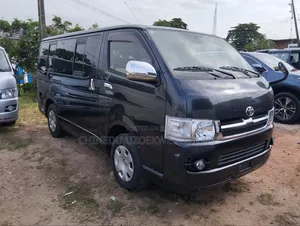 Toyota HiAce 2014 Grey
