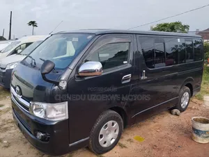 Toyota HiAce 2014 Grey