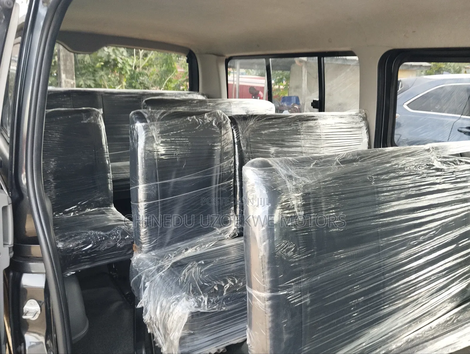Toyota HiAce 2014 Grey