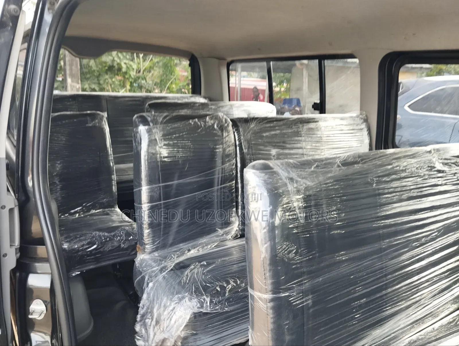Toyota HiAce 2014 Grey