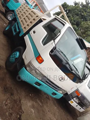 Toyota Dyna 150 Six Tyres With 3y Engine Petrol Big Bucket