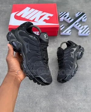 Original Nike Air Max Plus (TN) Sneakers