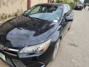 Toyota Camry 2016 Black